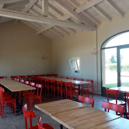Agriturismo Vitae Fabbrico Ngoại thất bức ảnh