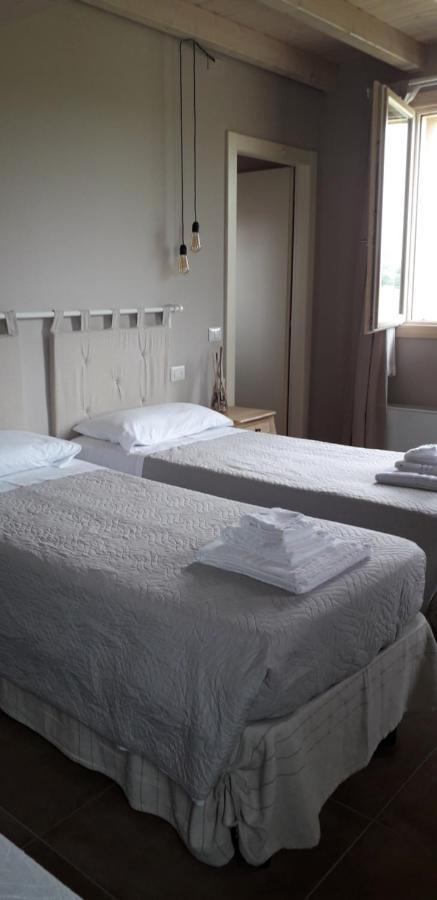 Agriturismo Vitae Fabbrico Ngoại thất bức ảnh