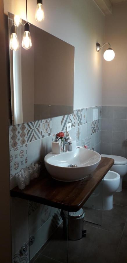 Agriturismo Vitae Fabbrico Ngoại thất bức ảnh