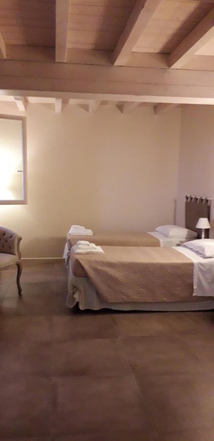 Agriturismo Vitae Fabbrico Ngoại thất bức ảnh