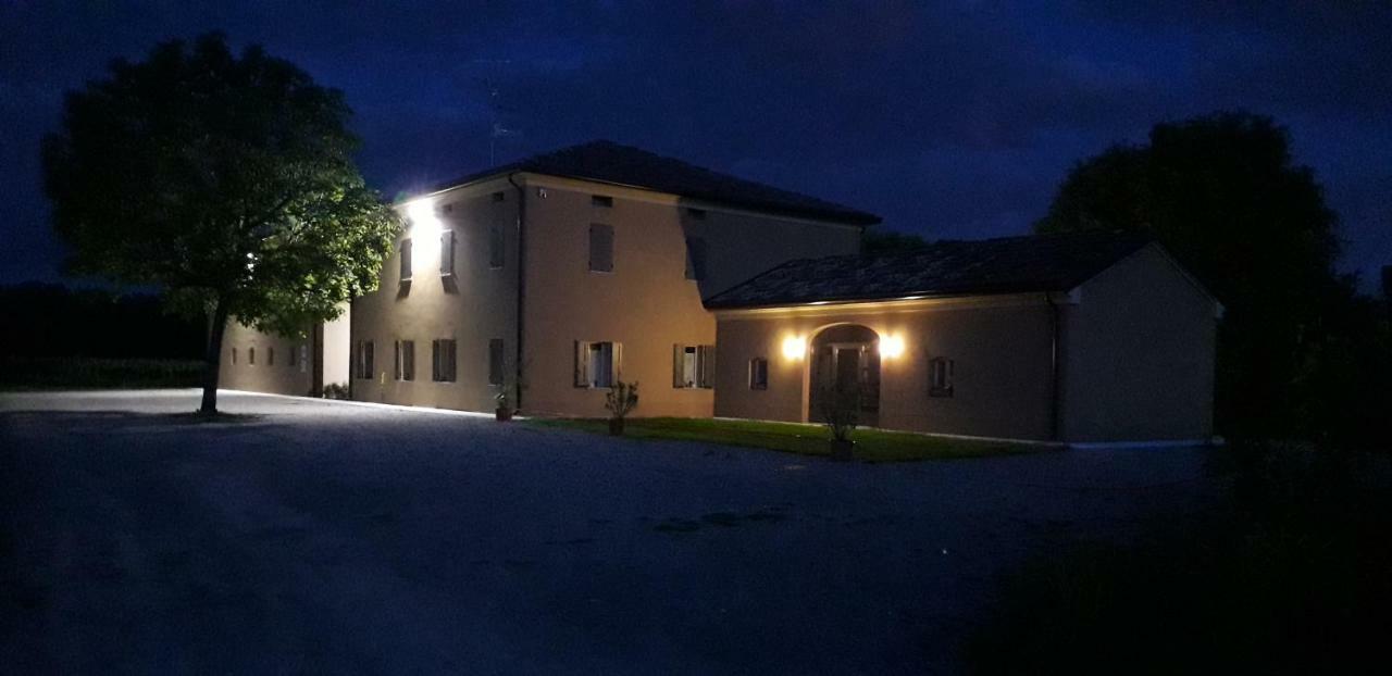 Agriturismo Vitae Fabbrico Ngoại thất bức ảnh