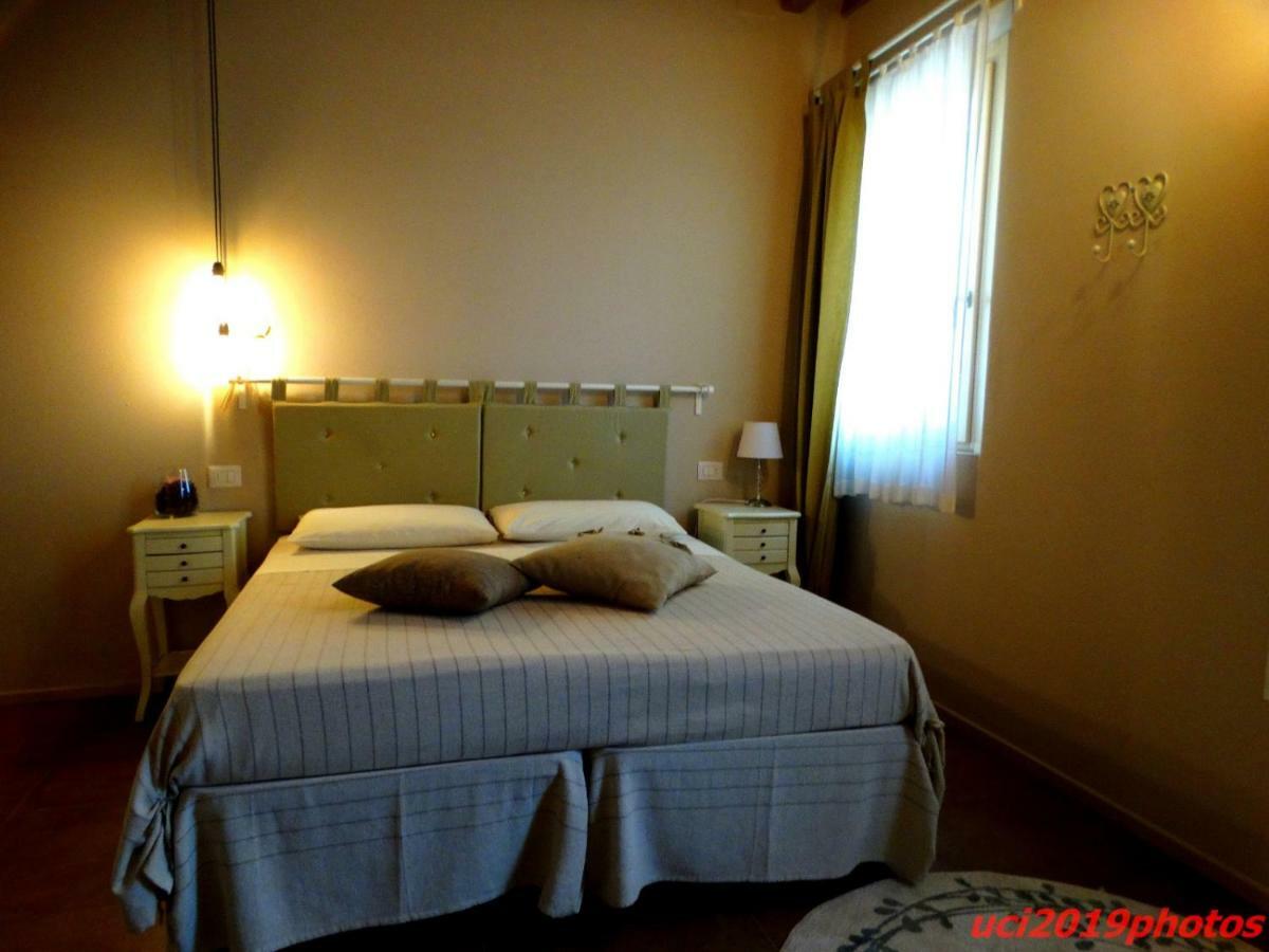 Agriturismo Vitae Fabbrico Ngoại thất bức ảnh